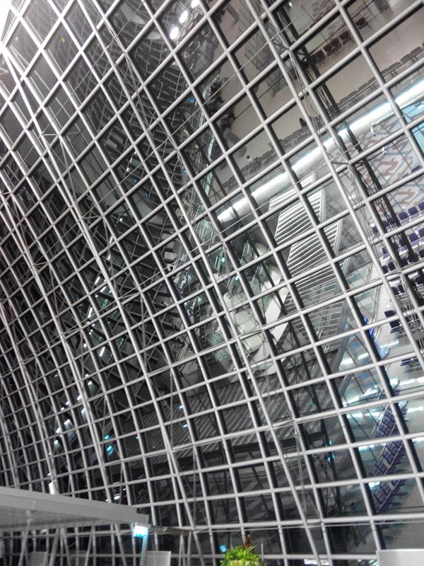 2013914233934_600x800